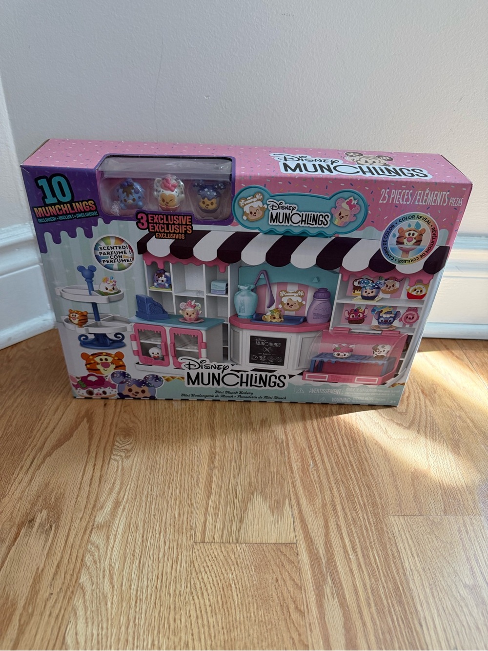 Nwt Disney Munchlings Mini Munch Bakery 25 Pieces 3 Exclusive Munchlings